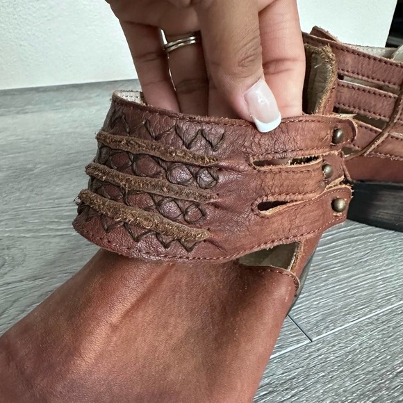 Freebird by Steven Slay Brown Bootie Zip Boot Leather Triple Strap Size 8 - Picture 4 of 6